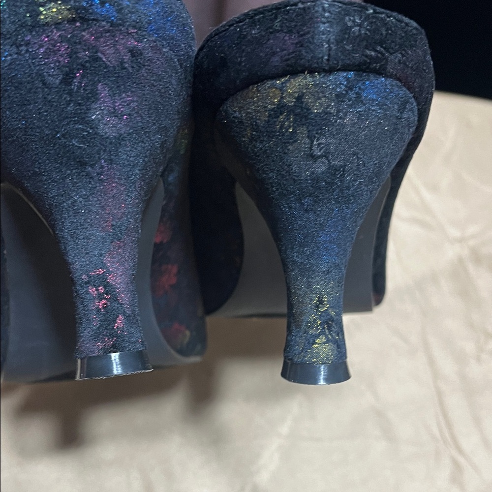 Bellini Black Kitten Heels - Picture 6 of 8